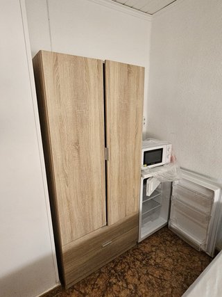 Se alquilan habitaciones cerradas individualmente