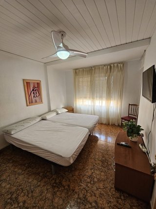 Se alquilan habitaciones cerradas individualmente