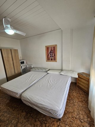 Se alquilan habitaciones cerradas individualmente