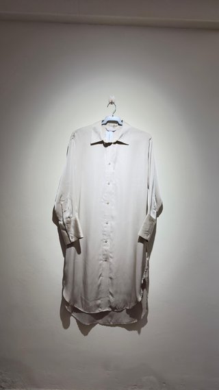 Vestido camisero satinado H&M beige M