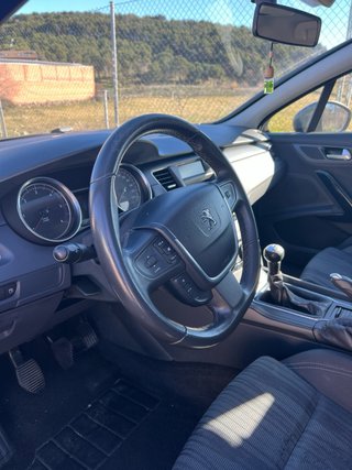 Peugeot 508 sw 2012