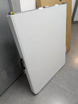 Mesa plegable resina blanca