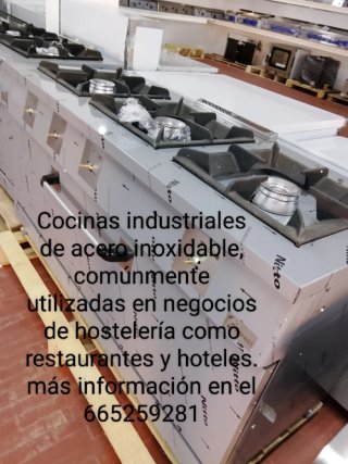 Exprimidor de naranja manual 260€