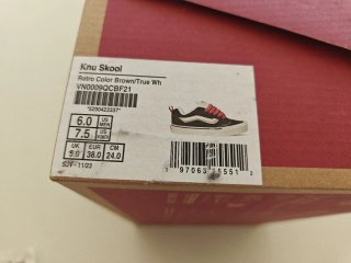 Vans Knu Skool Retro negro y Rosa