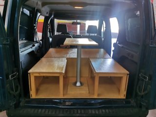Mueble Furgoneta Hecho a Mano