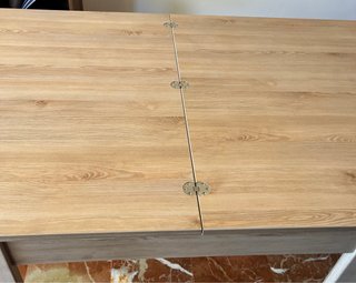 Mesa de comedor extensible de madera cuadrada