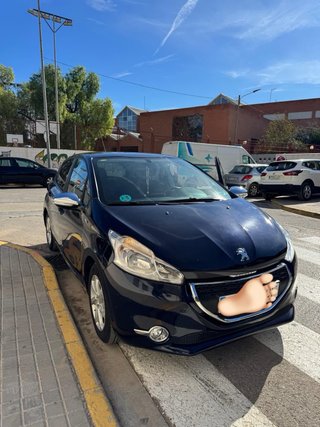 Peugeot 208 2015