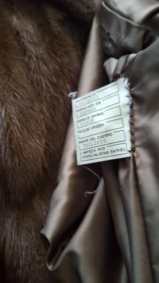 Abrigo de piel talla 50. Impecable.