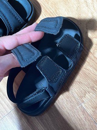 Sandalias Zara niño T.23 negras