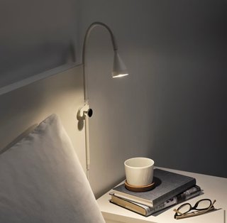 Lámpara LED IKEA NÄVLINGE con pinza