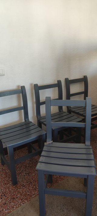 Sillas de madera azul (4 unidades)