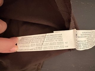 Pollera marrón hasta la rodilla Zara