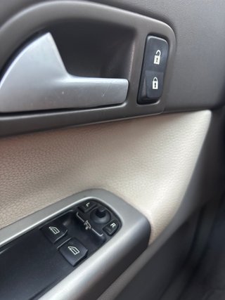 Volvo C30 T5 220cv manual