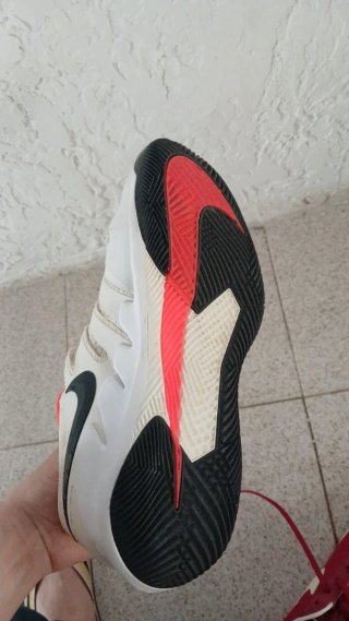 Zapatillas Nike Air Zoom Blancas y Rojas
