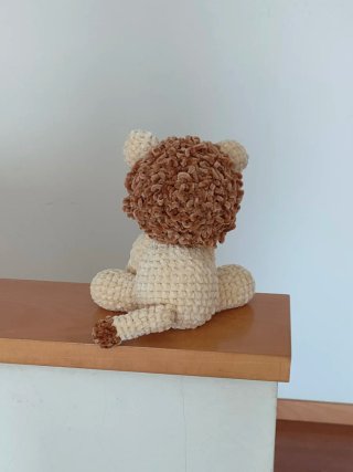 Leão de peluche em crochet