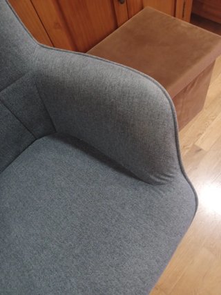 Sillón JYSK gris tela