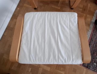 Sillón Poäng Ikea con reposapiés, excelente estado
