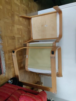Sillón Poäng Ikea con reposapiés, excelente estado