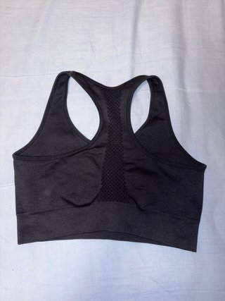 Top deportivo blanco
