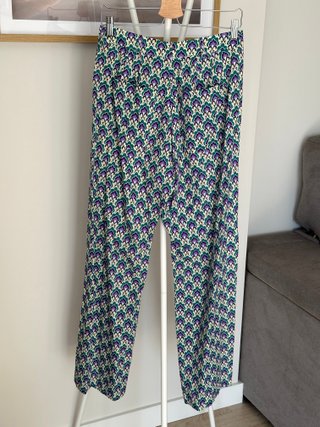 Conjunto Zara floral lila y verde talla S