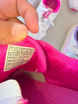 Lote zapatillas niña blancas y negras