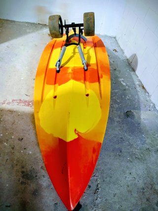Kayak de pesca unipersonal