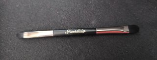 Neceser con brochas Guerlain negro