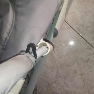 Mecedora bebé Chicco gris