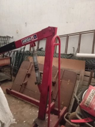 Grúa Mecánica Plegable Roja