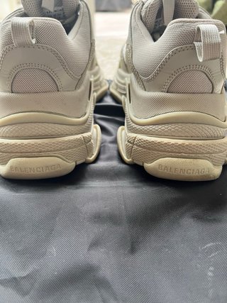 Balenciaga Triple S Beige Talla 39