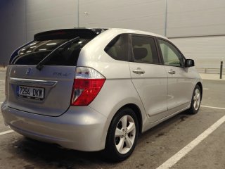 Honda FR-V 2005