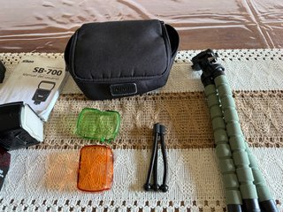 Nikon Z7 + Nikkor 40mm f/2 + Flash SB-700 + Extras