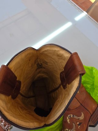 Botas de chico marrones