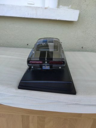 Coche a escala Shelby GT500E Eleanor 1967