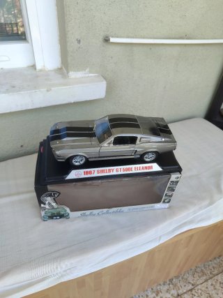 Coche a escala Shelby GT500E Eleanor 1967