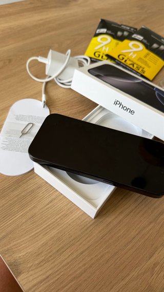 iPhone 16 Pro 256GB Negro + Extras