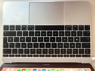 MacBook Retina 12” 2016 8GB + Caja Original +Cable