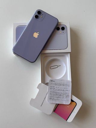 iPhone 11 morado 64GB