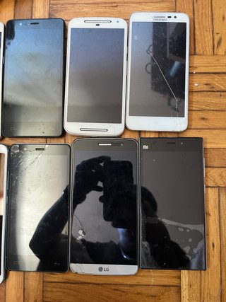Lote di cellulari LG