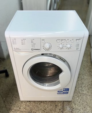 Lavadora Secadora Indesit 7/5KG