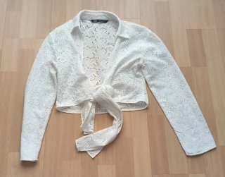 Camisa blanca bordada Zara