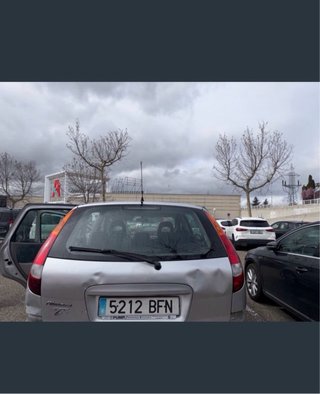 Nissan Almera 2001