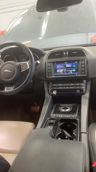 Jaguar F-Pace 2018