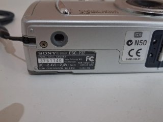 Cámara Sony Cyber-shot 3.2 MP Plata