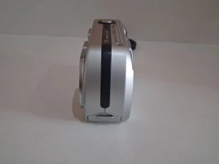 Cámara Sony Cyber-shot 3.2 MP Plata