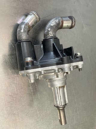 Bomba de agua CBR 650 2024