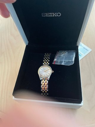 Reloj Seiko Mujer Nuevo 26mm Oro y Plata