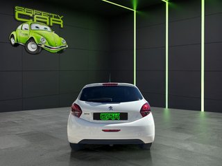 Peugeot 208 1.6 BlueHDi Style 73 kW (100 CV)