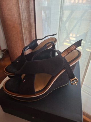 Sandalias cuña tiras cruzadas Tommy Hilfiger