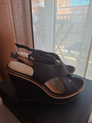 Sandalias cuña tiras cruzadas Tommy Hilfiger